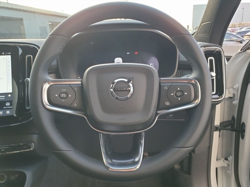 More views of Volvo EX40