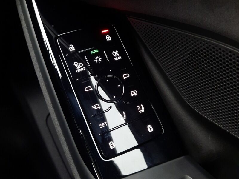 More views of Audi A6 Avant e-tron