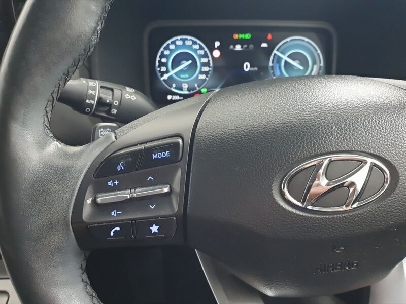 More views of Hyundai KONA