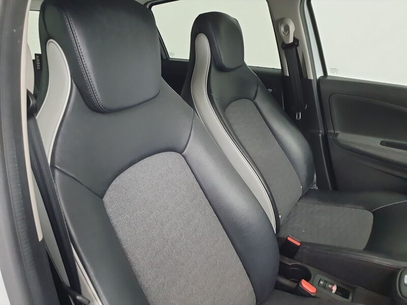 More views of Renault Zoe