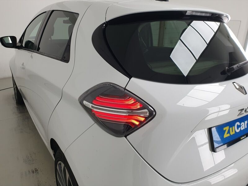 More views of Renault Zoe