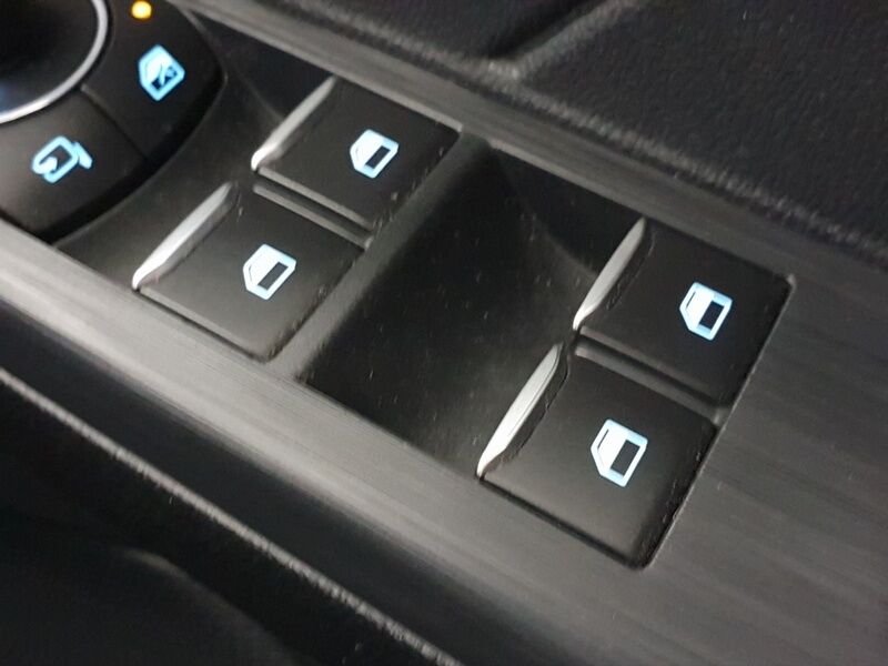 More views of Ford Kuga