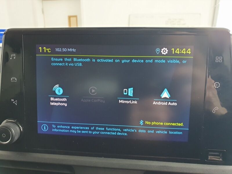 More views of Peugeot Rifter