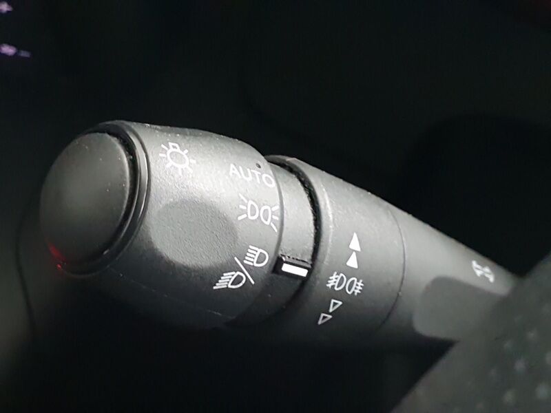 More views of Peugeot Rifter