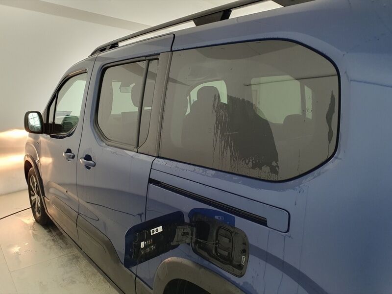 More views of Peugeot Rifter