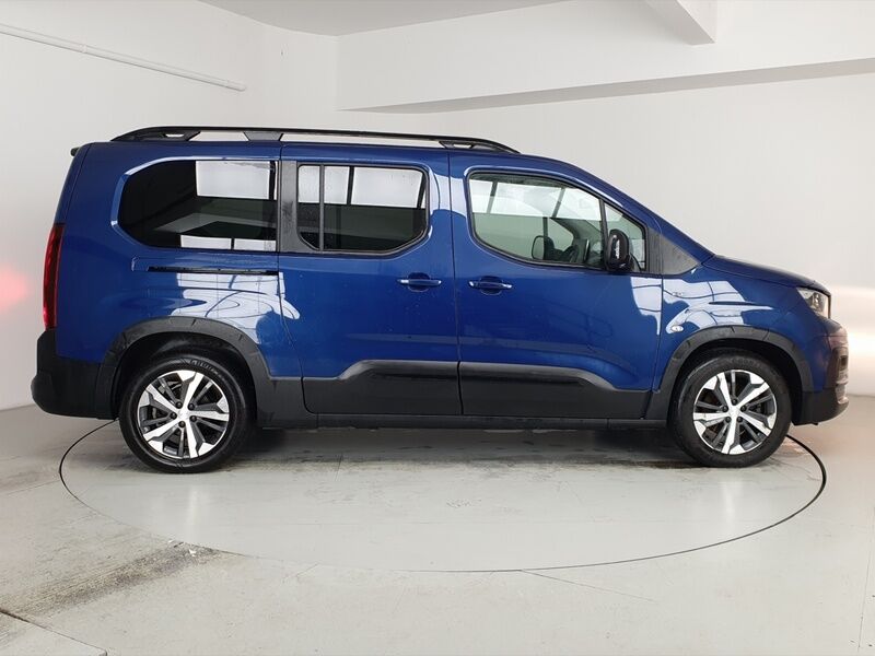 More views of Peugeot Rifter