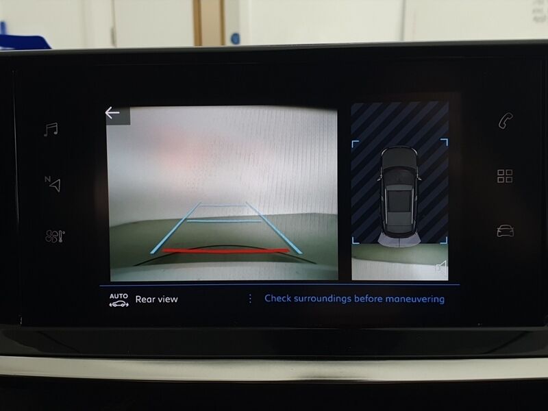 More views of Peugeot 2008