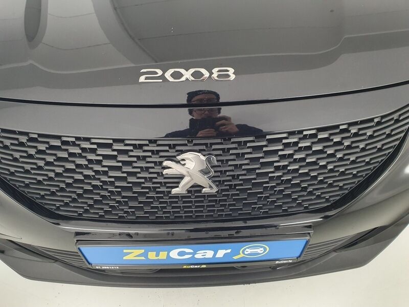 More views of Peugeot 2008