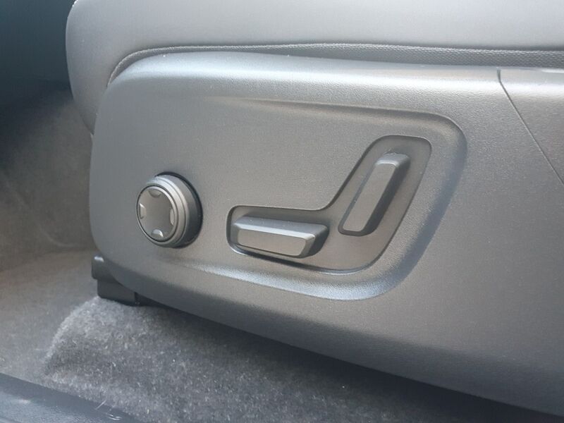 More views of Volvo C40