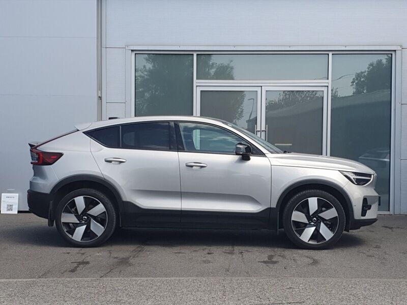 More views of Volvo C40