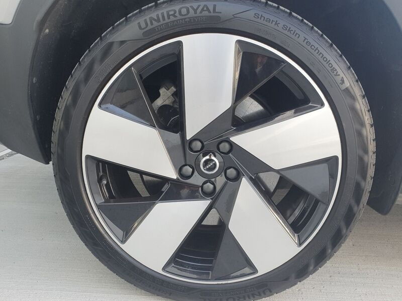 More views of Volvo C40