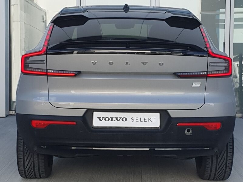 More views of Volvo C40