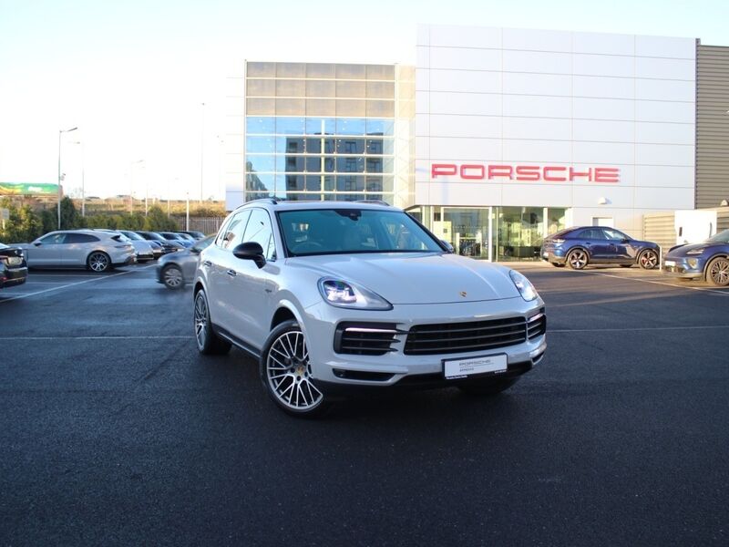 More views of Porsche Cayenne
