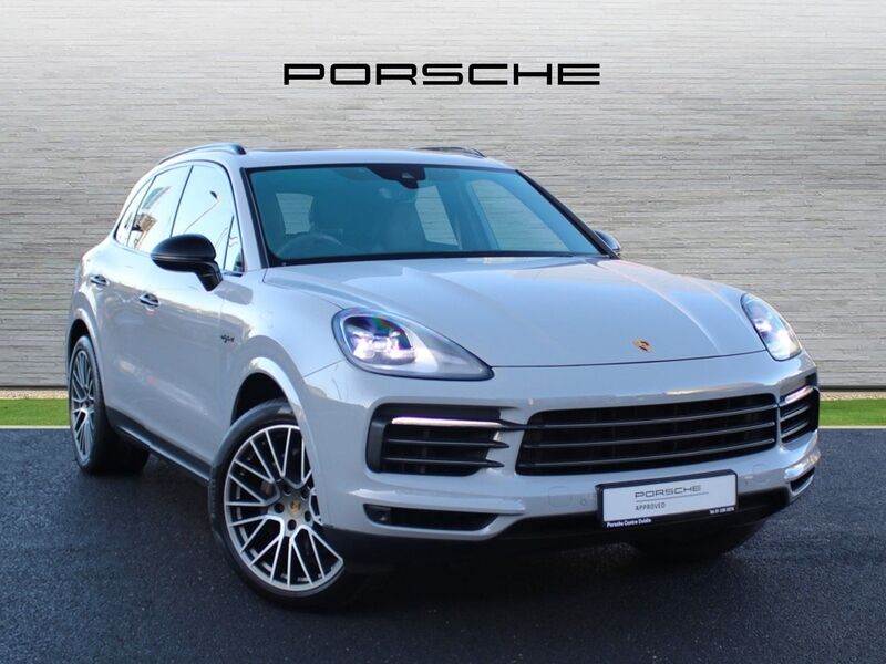 More views of Porsche Cayenne