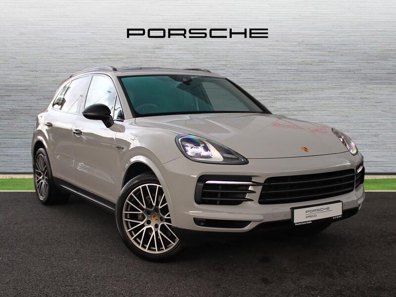 More views of Porsche Cayenne