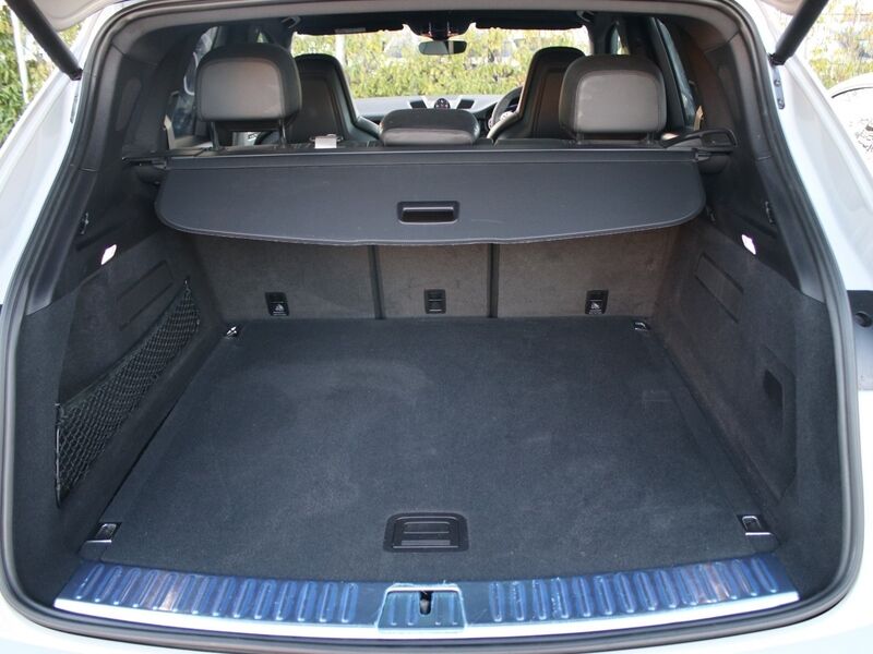 More views of Porsche Cayenne