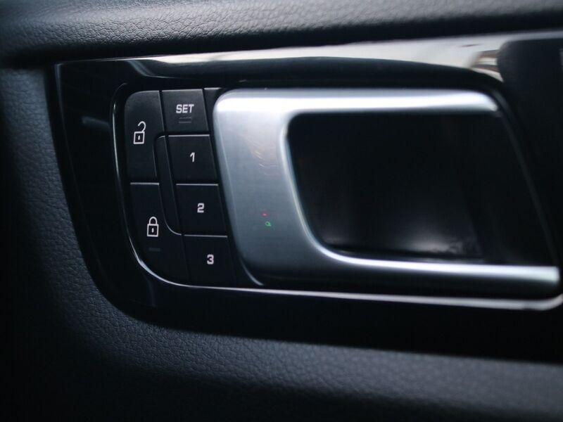 More views of Porsche Cayenne