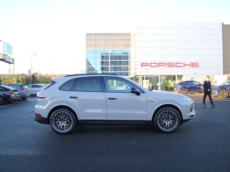 More views of Porsche Cayenne