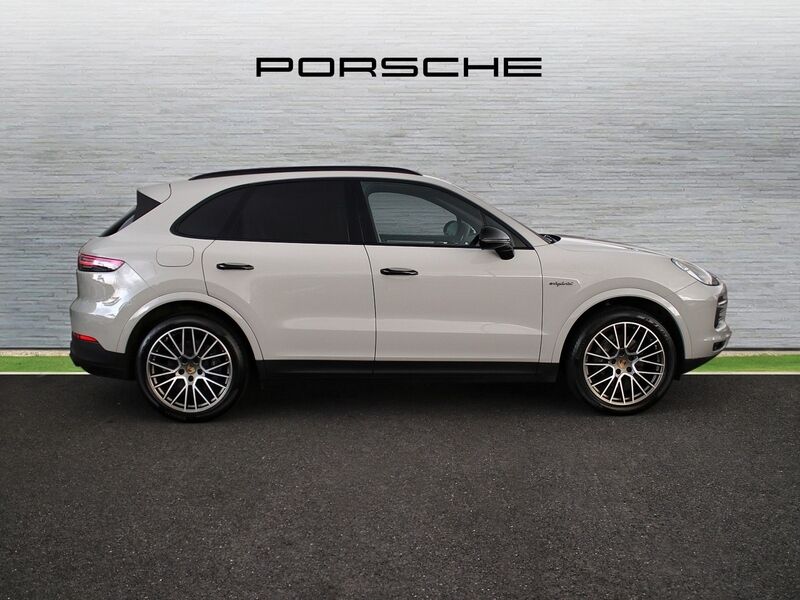 More views of Porsche Cayenne