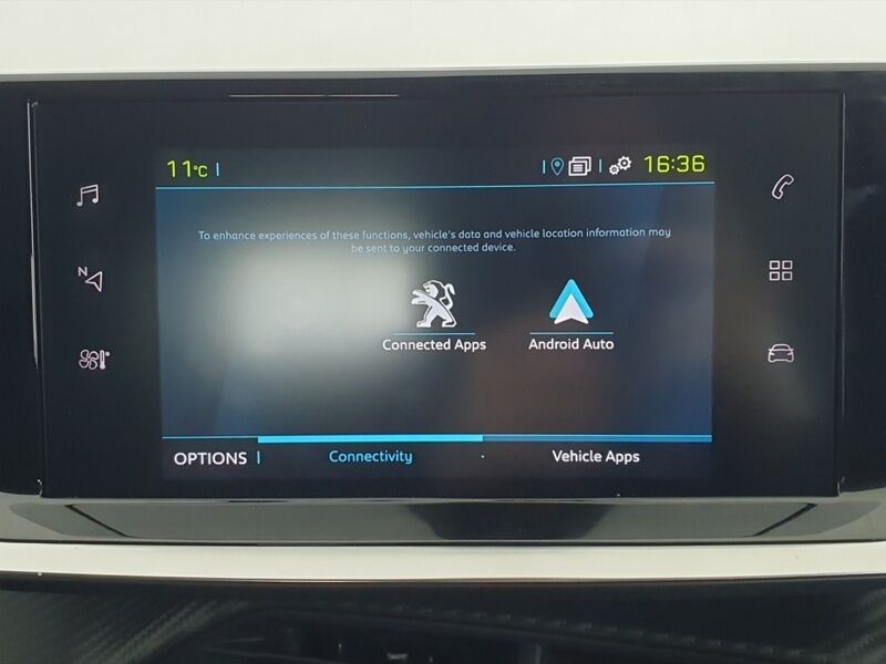 More views of Peugeot 208