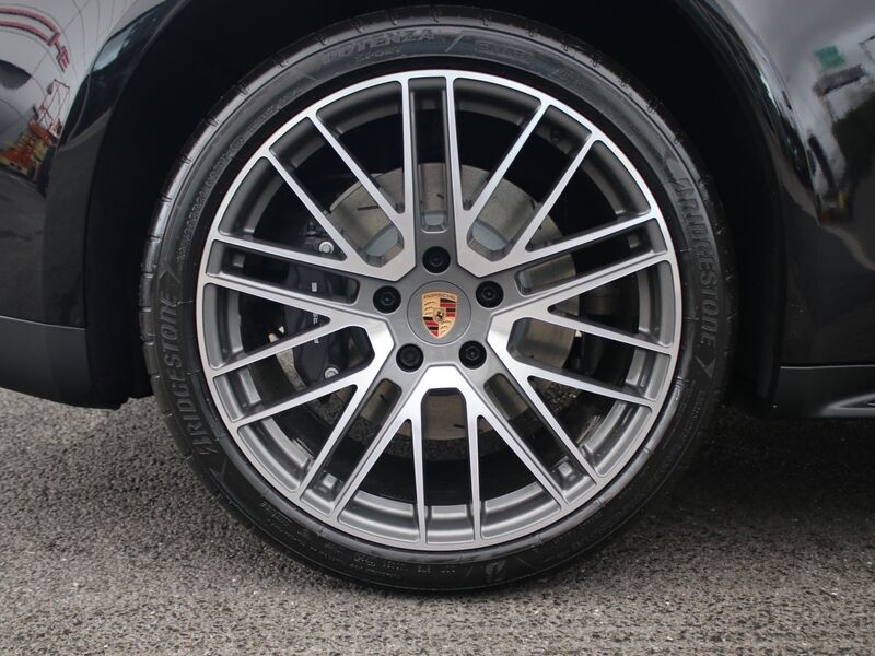 More views of Porsche Panamera