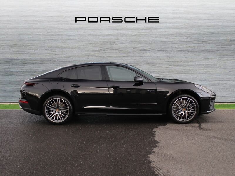More views of Porsche Panamera
