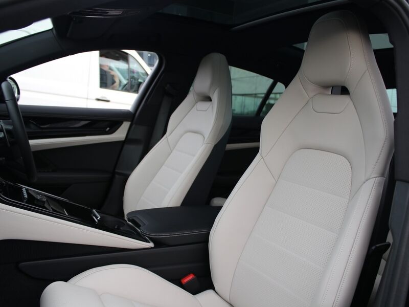More views of Porsche Panamera