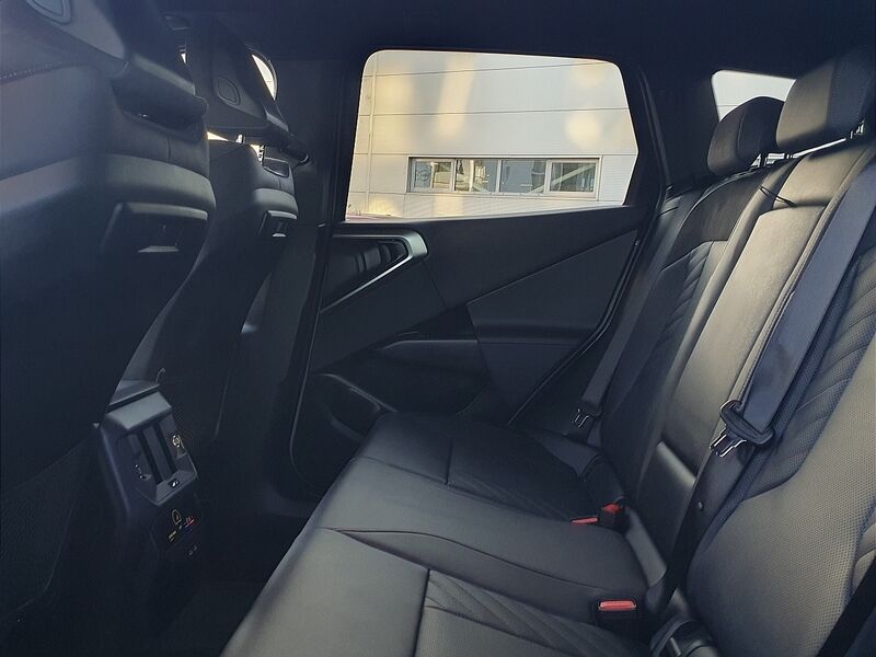 More views of BMW X3