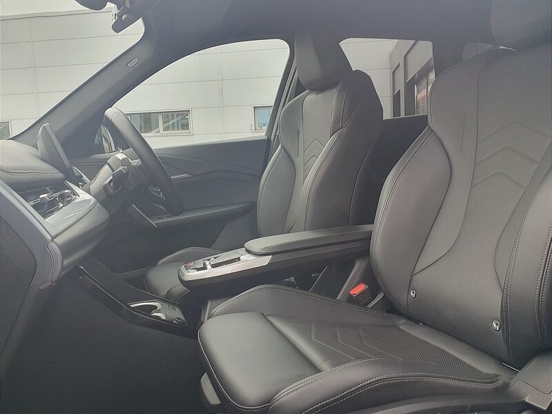 More views of BMW X1