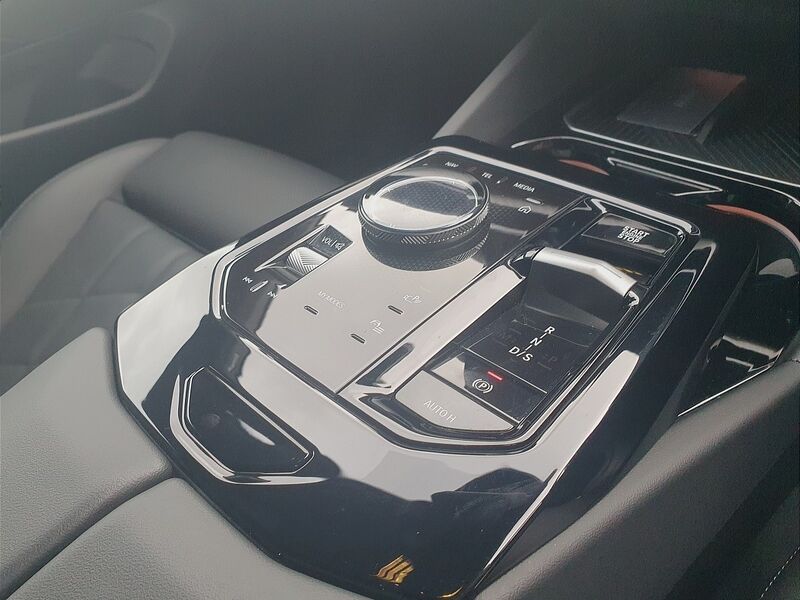 More views of BMW 5-Series