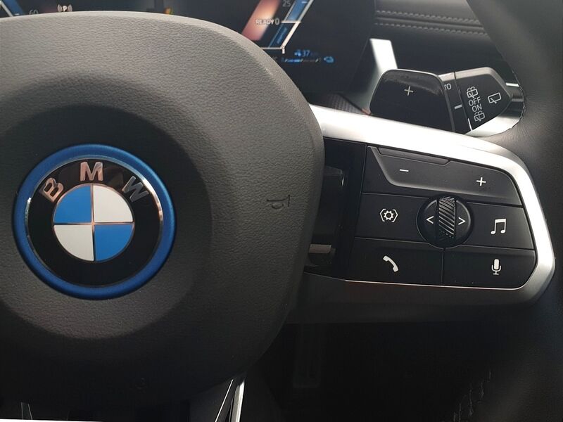 More views of BMW X1