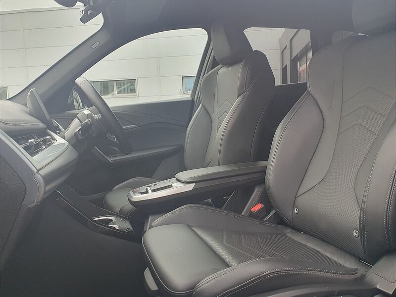 More views of BMW X1