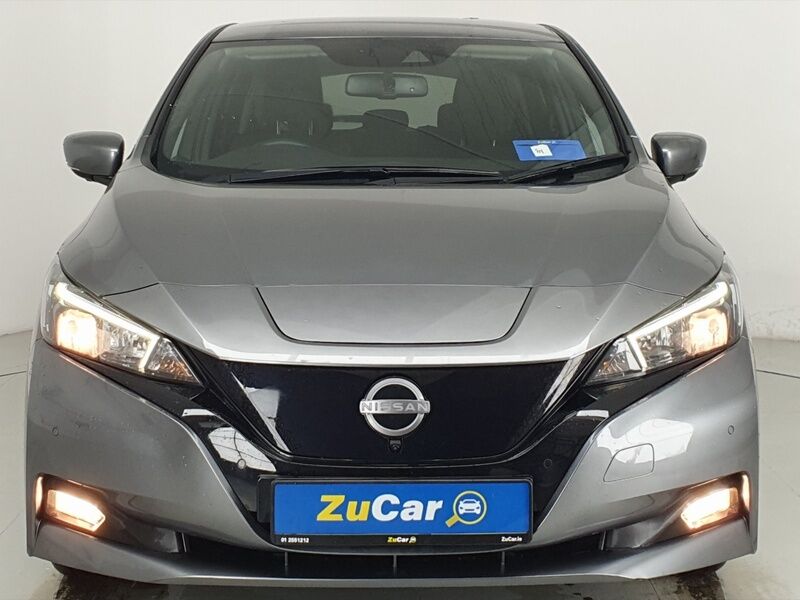 More views of Nissan Leaf