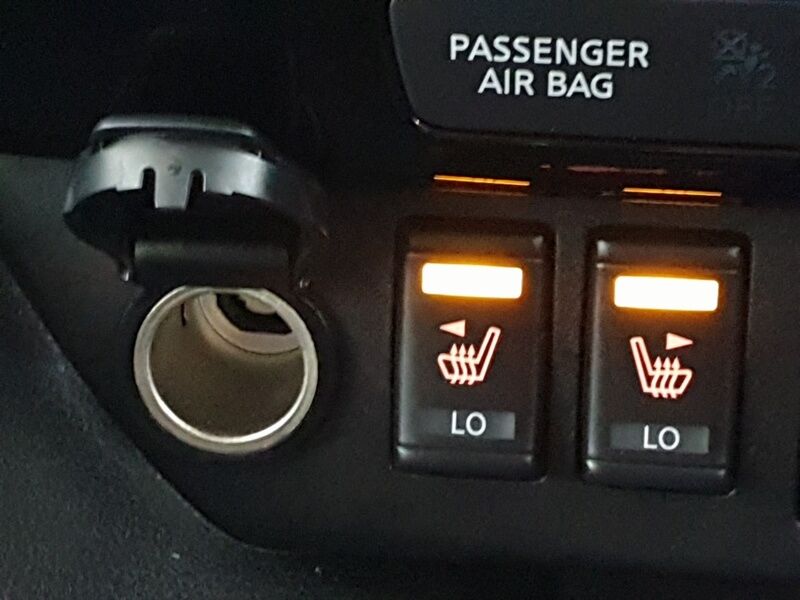 More views of Nissan Leaf