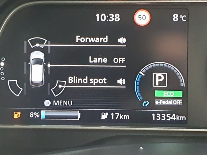 More views of Nissan Leaf