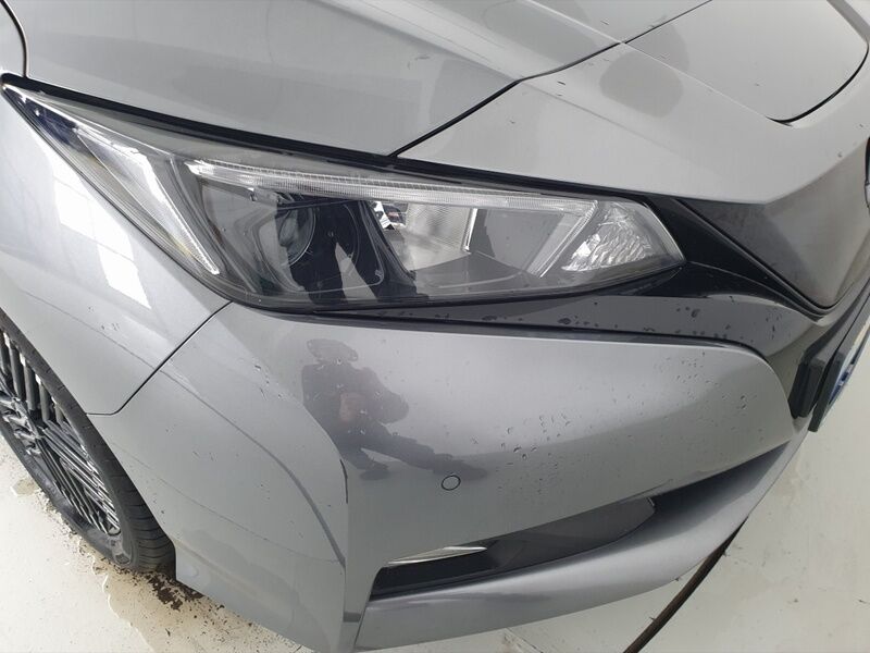 More views of Nissan Leaf