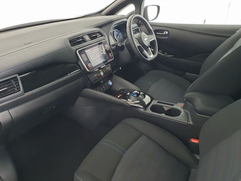 More views of Nissan Leaf