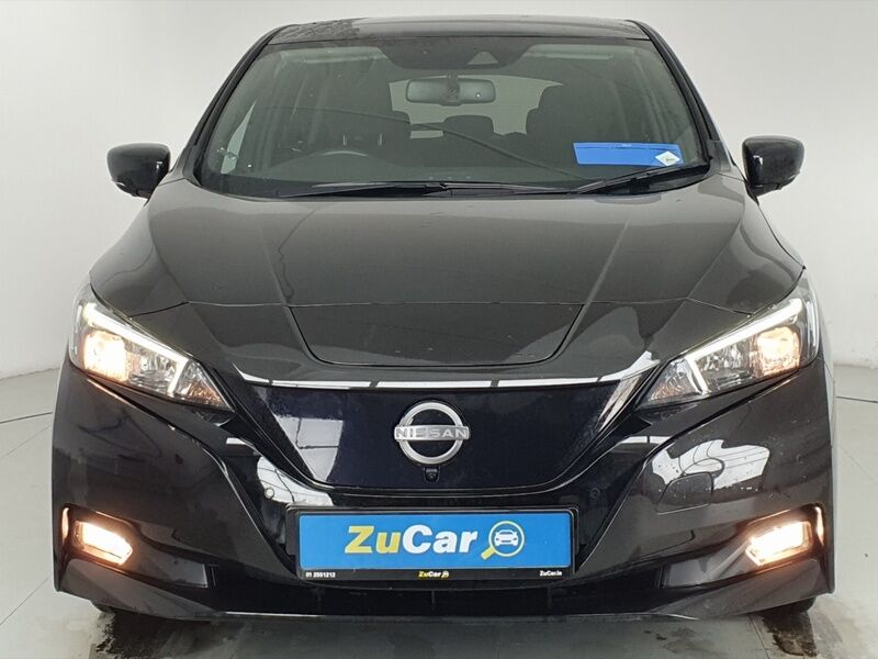 More views of Nissan Leaf