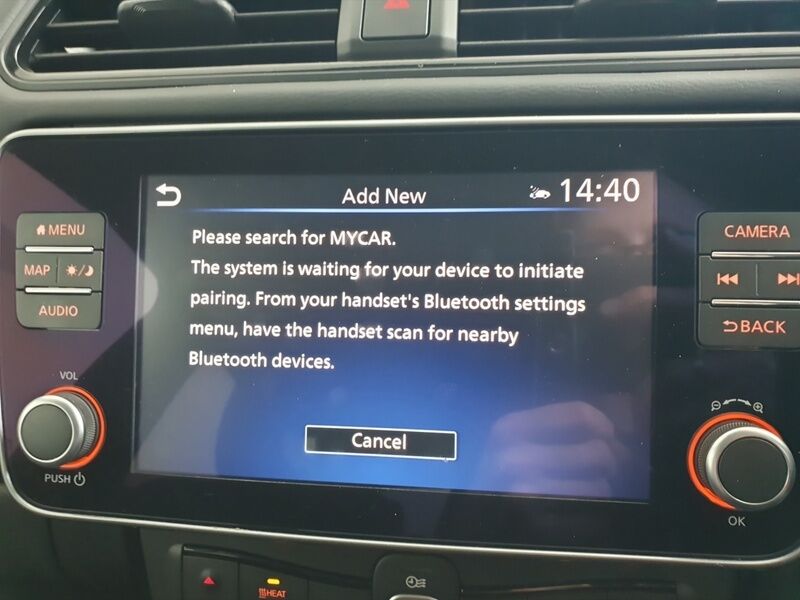 More views of Nissan Leaf