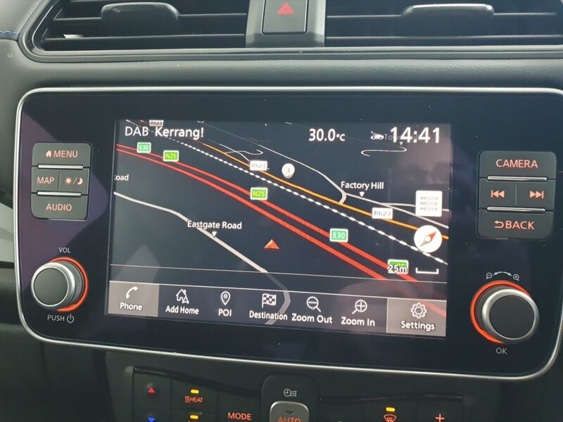 More views of Nissan Leaf