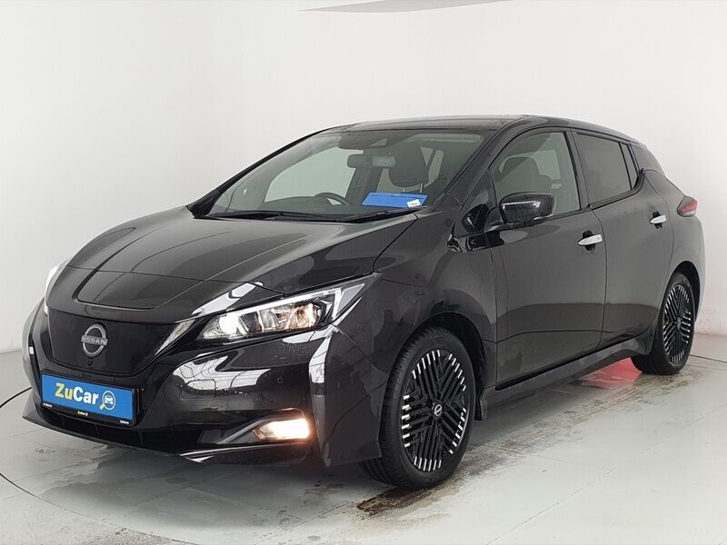 More views of Nissan Leaf