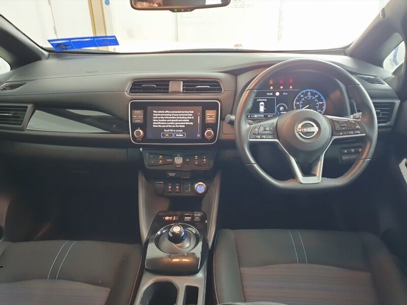 More views of Nissan Leaf