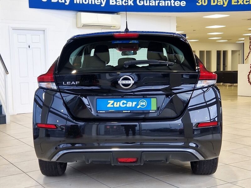 More views of Nissan Leaf