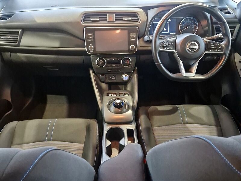 More views of Nissan Leaf