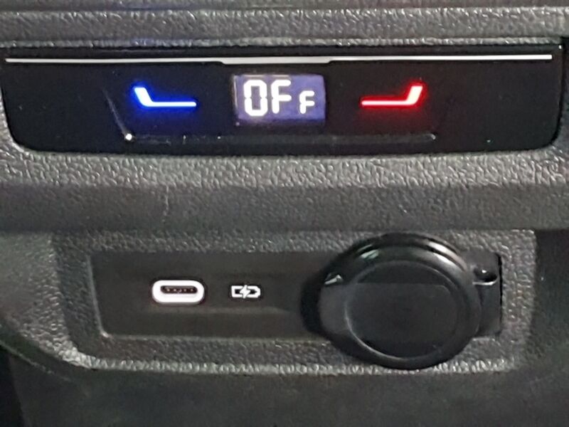 More views of Volkswagen Tiguan