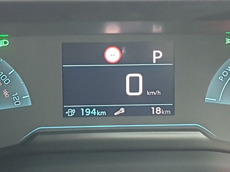 More views of Peugeot 208