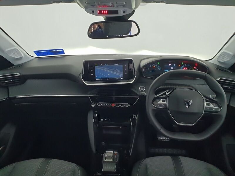 More views of Peugeot 208