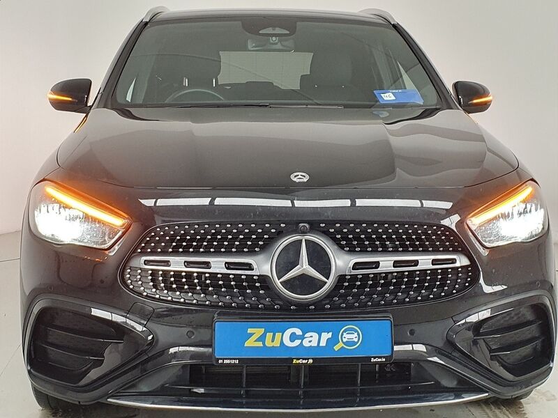 More views of Mercedes-Benz GLA