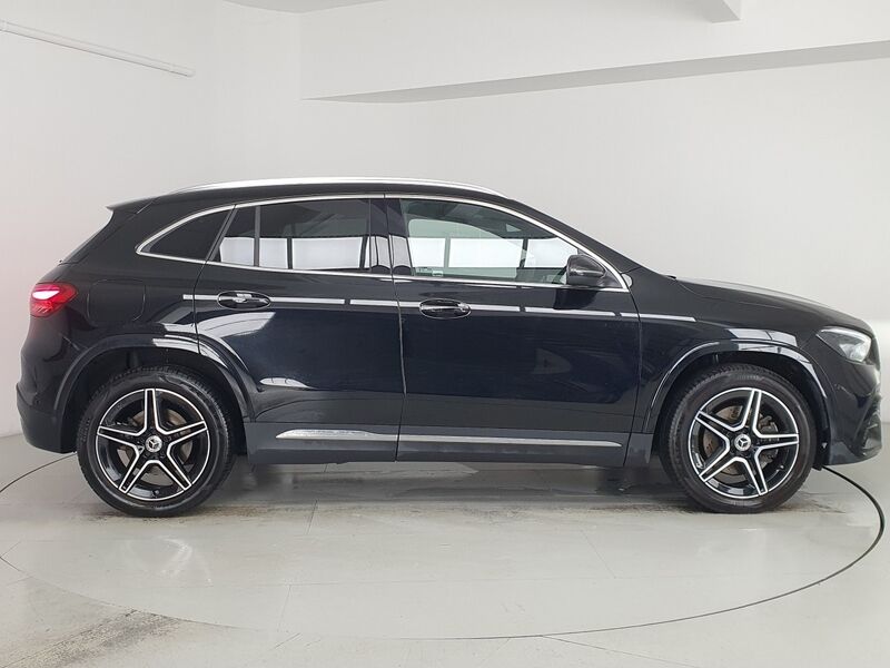 More views of Mercedes-Benz GLA