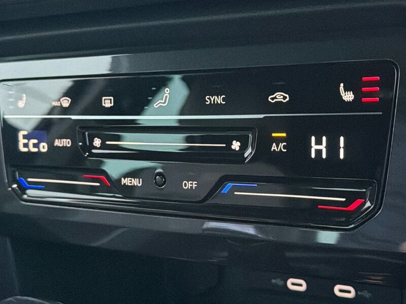 More views of Volkswagen Tiguan